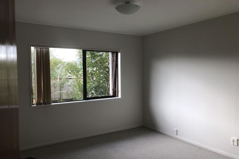Photo of property in 3/16 Evans Road, Glen Eden, Auckland, 0602