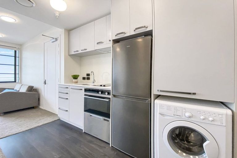 Photo of property in 305/3u Roxburgh Street, Mount Victoria, Wellington, 6011