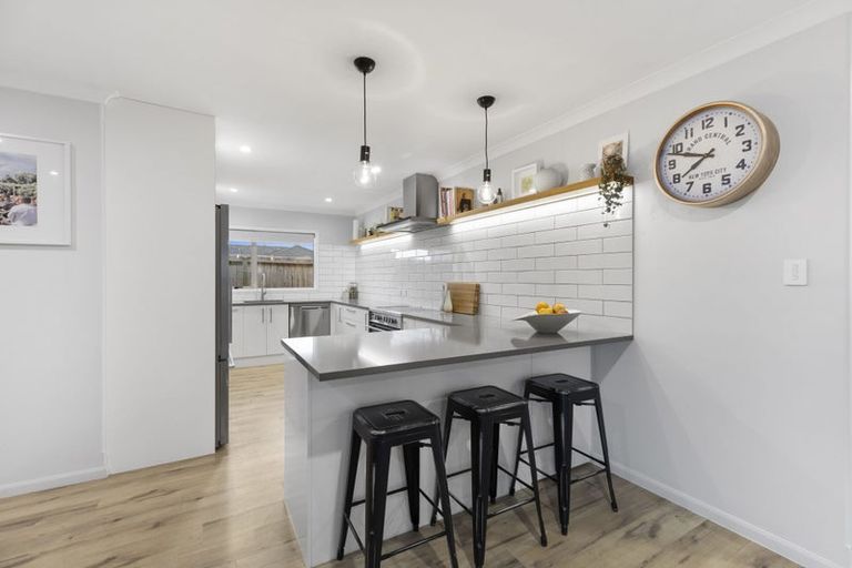 Photo of property in 64 Wattle Drive, New Brighton, Christchurch, 8083