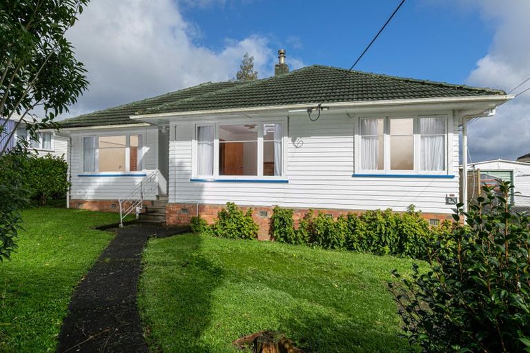 Photo of property in 48 Smythe Road, Henderson, Auckland, 0612
