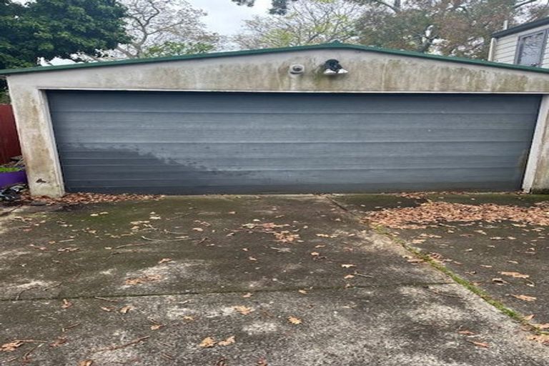 Photo of property in 190a Lake Road, Northcote, Auckland, 0627