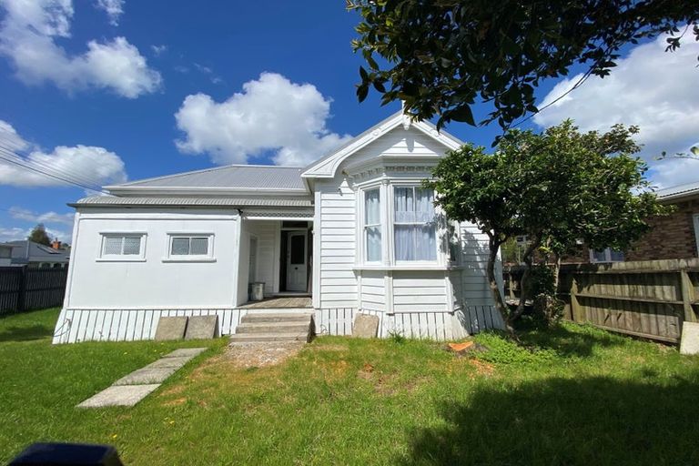 Photo of property in 11 Central Avenue, Avenues, Whangarei, 0110