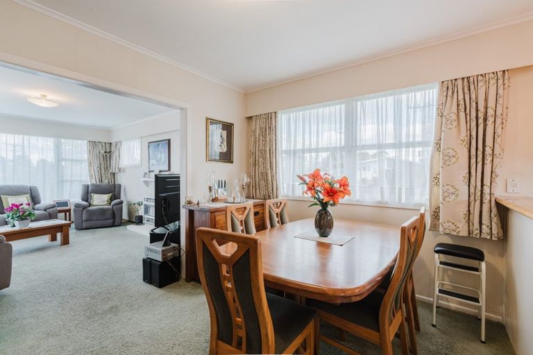 Photo of property in 49 Garden Heights Avenue, Glenview, Hamilton, 3206