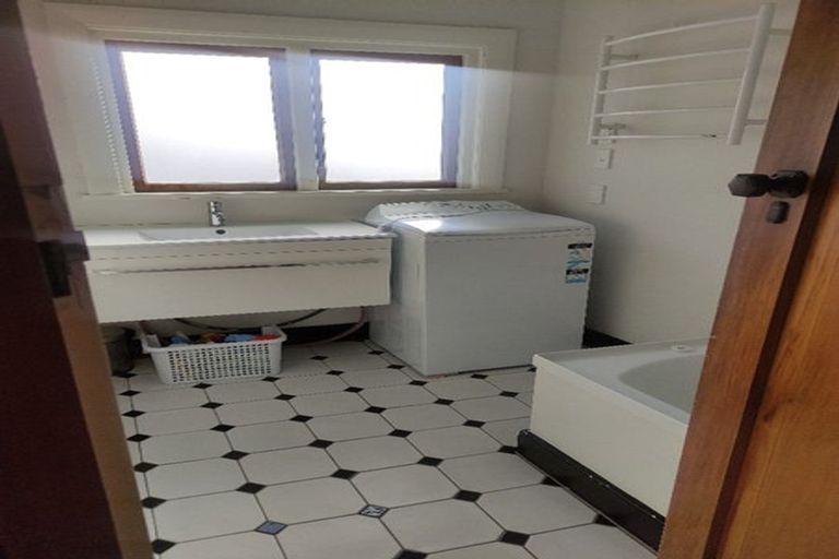 Photo of property in 56f6 Tanera Crescent, Brooklyn, Wellington, 6021