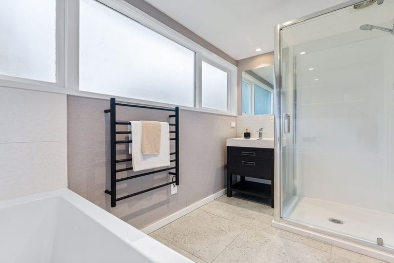 Photo of property in 279 Royal Road, Massey, Auckland, 0614
