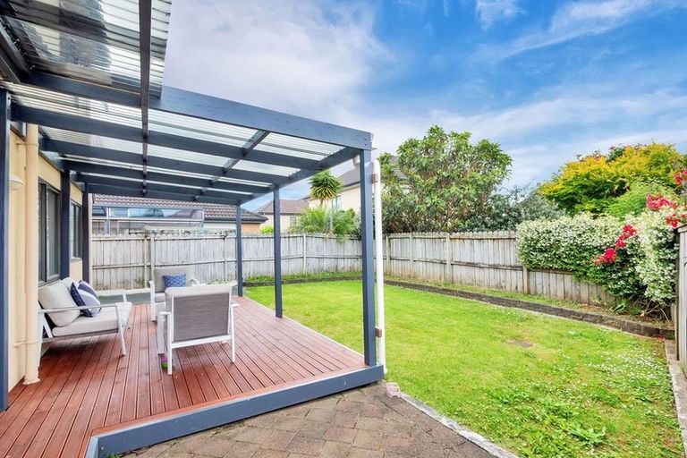 Photo of property in 8 Applebox Lane, Henderson, Auckland, 0612