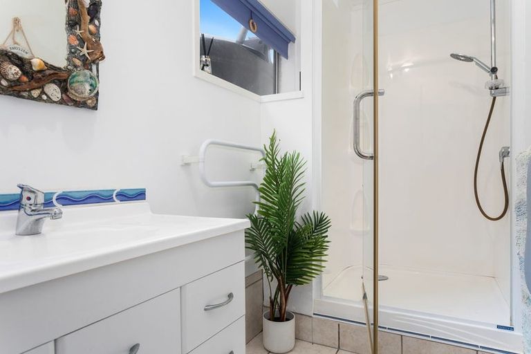 Photo of property in 21 Orete Point Road, Waihau Bay, Te Kaha, 3199