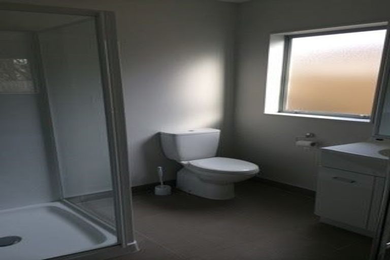 Photo of property in 110 Popokatea Drive, Takanini, 2112