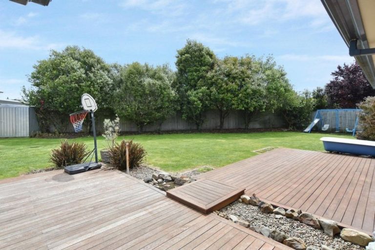 Photo of property in 6 Matson Close, Rangiora, 7400