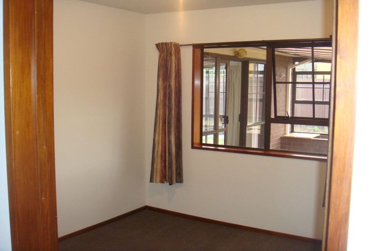 Photo of property in 43a Oakhampton Street, Hornby, Christchurch, 8042