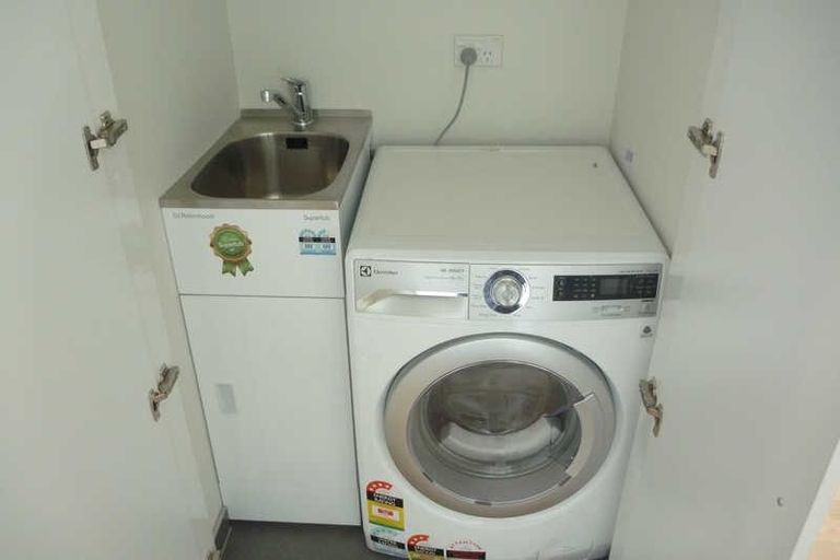 Photo of property in 50 Kilmore Street, Christchurch Central, Christchurch, 8013