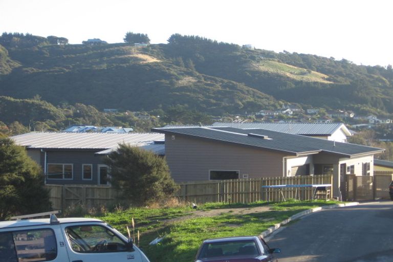 Photo of property in 42g James Cook Drive, Whitby, Porirua, 5024