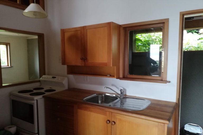 Photo of property in 43 Totara Street, Eastbourne, Lower Hutt, 5013