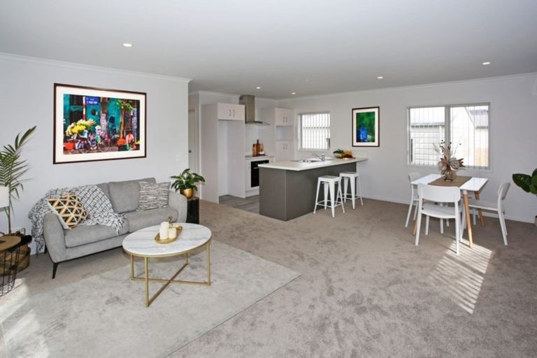 Photo of property in 14a Racecourse Road, Waiuku, 2123