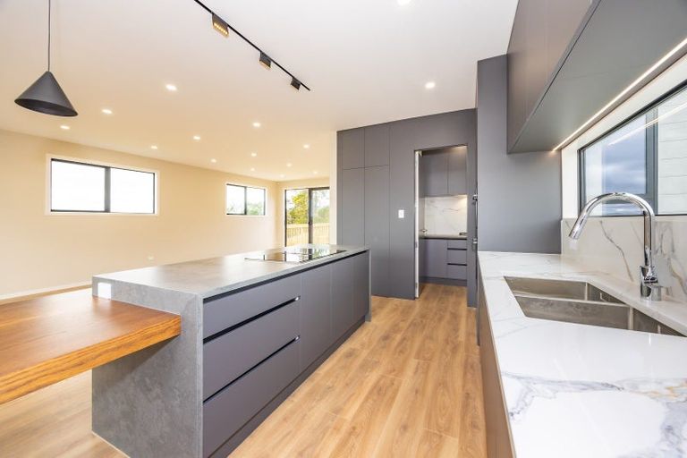Photo of property in 30 Awanui Road, Red Beach, 0932
