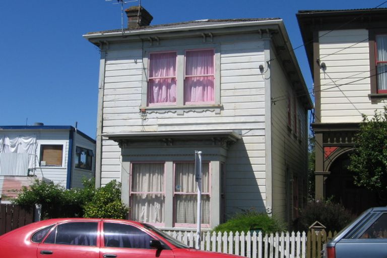 Photo of property in 3 Howard Street, Mount Cook, Wellington, 6021