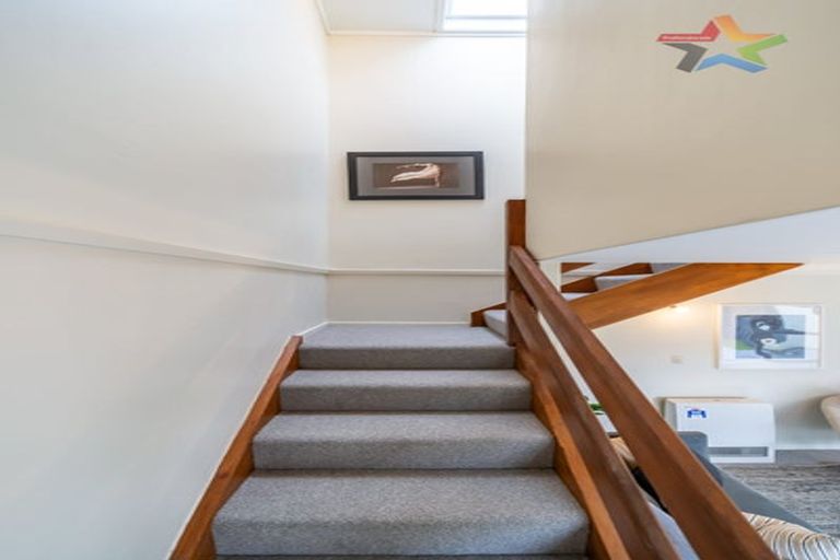 Photo of property in 74f4 Freyberg Street, Lyall Bay, Wellington, 6022
