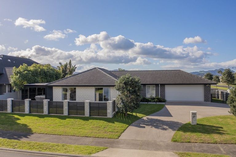 Photo of property in 2 Little George Place, Whitianga, 3510