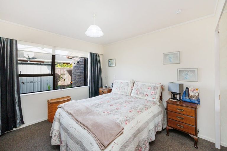 Photo of property in 127 Amberley Avenue, Highbury, Palmerston North, 4412