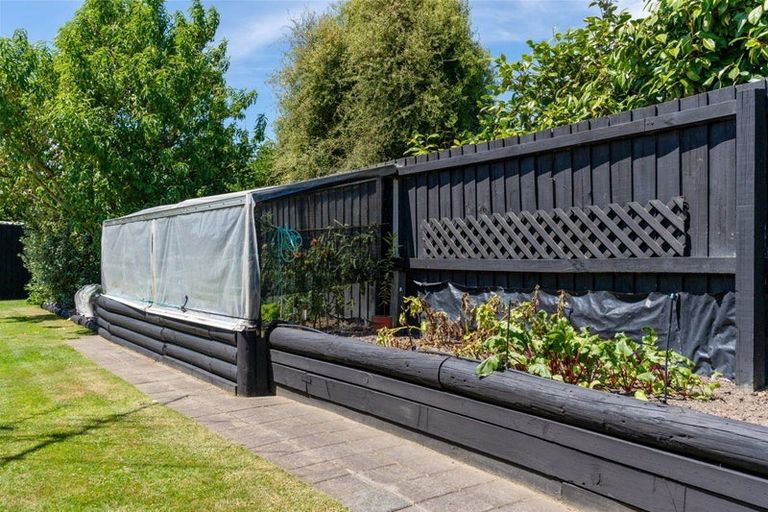 Photo of property in 15 Van Dieman Close, Templeton, Christchurch, 8042