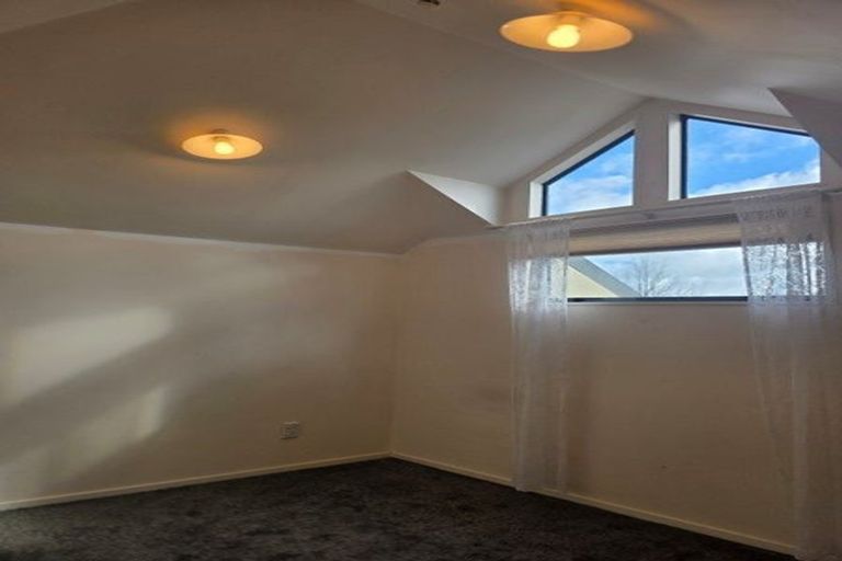 Photo of property in 3/66 Kawaha Point Road, Kawaha Point, Rotorua, 3010