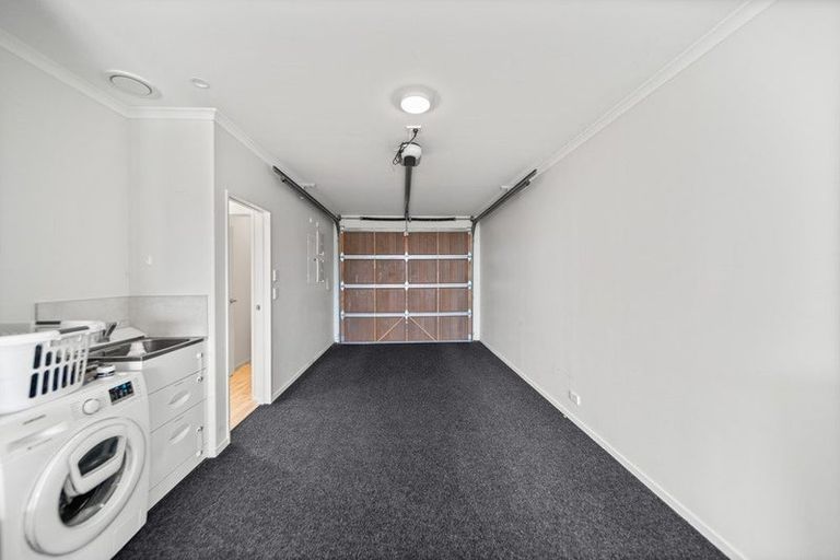 Photo of property in 37 Matairangi Avenue, Totara Heights, Auckland, 2105