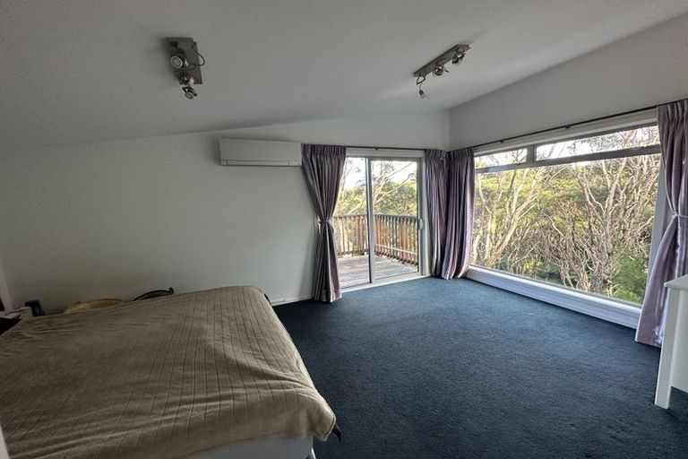 Photo of property in 51e Rimutaka Place, Titirangi, Auckland, 0604