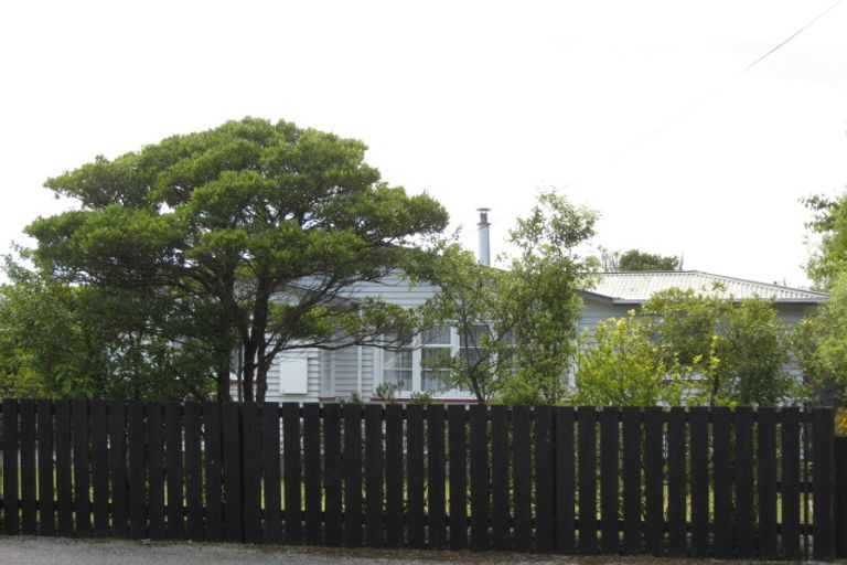 Photo of property in 113 Peel Street, Westport, 7825