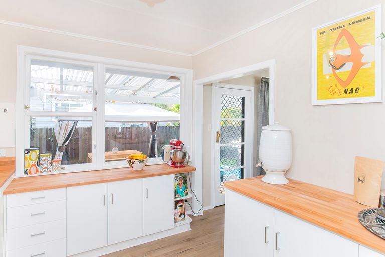 Photo of property in 143 Harris Street, Inner Kaiti, Gisborne, 4010