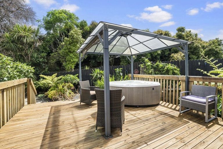 Photo of property in 40 Westview Court, Somerville, Auckland, 2014