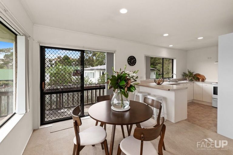 Photo of property in 14 Milan Drive, Glen Eden, Auckland, 0602