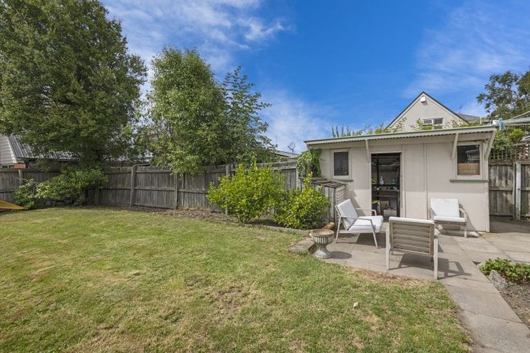 Photo of property in 10 Donald Place, St Albans, Christchurch, 8014
