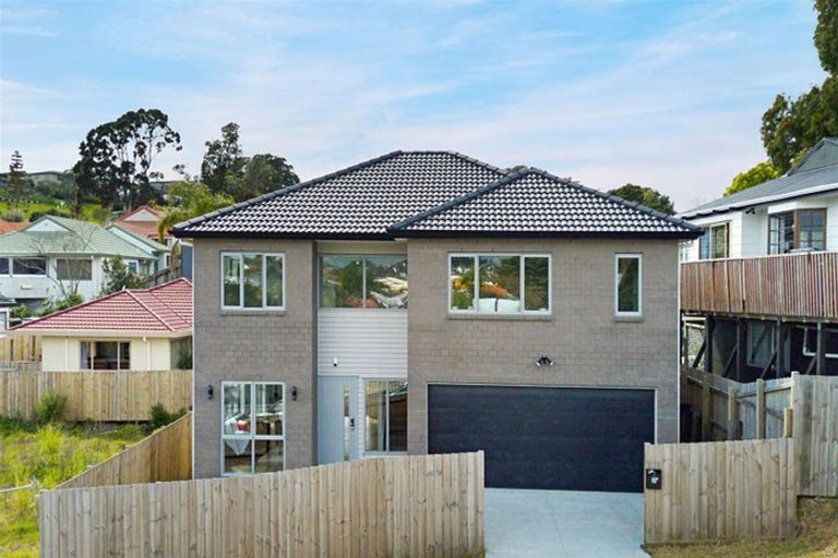Photo of property in 2a Palmgreen Court, Stanmore Bay, Whangaparaoa, 0932