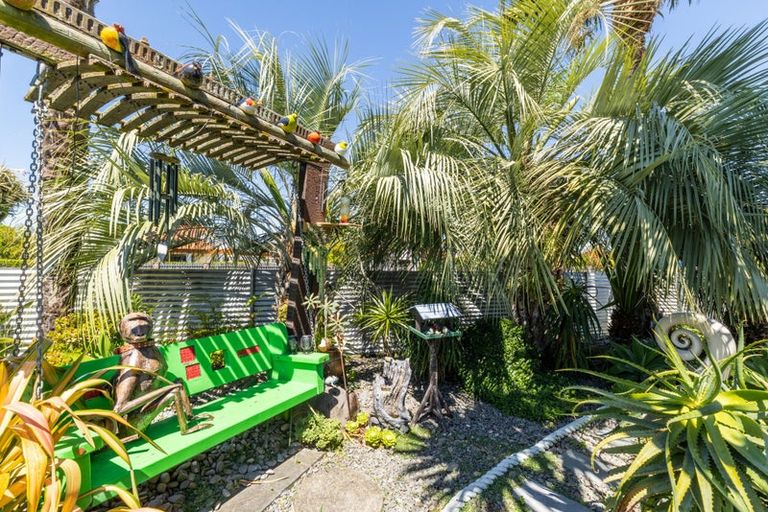 Photo of property in 6 Park Road, Greenmeadows, Napier, 4112