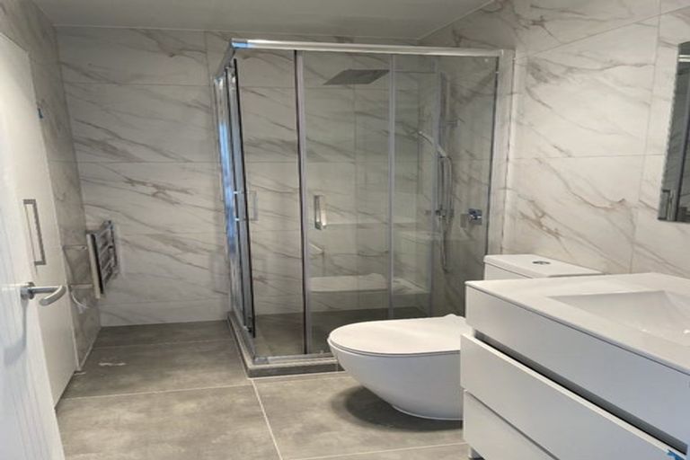 Photo of property in 32 Karoro Road, Flat Bush, Auckland, 2019