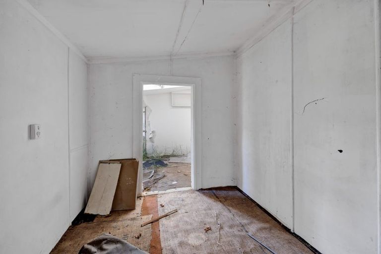 Photo of property in 87 Whitcombe Road, Opunake, 4616