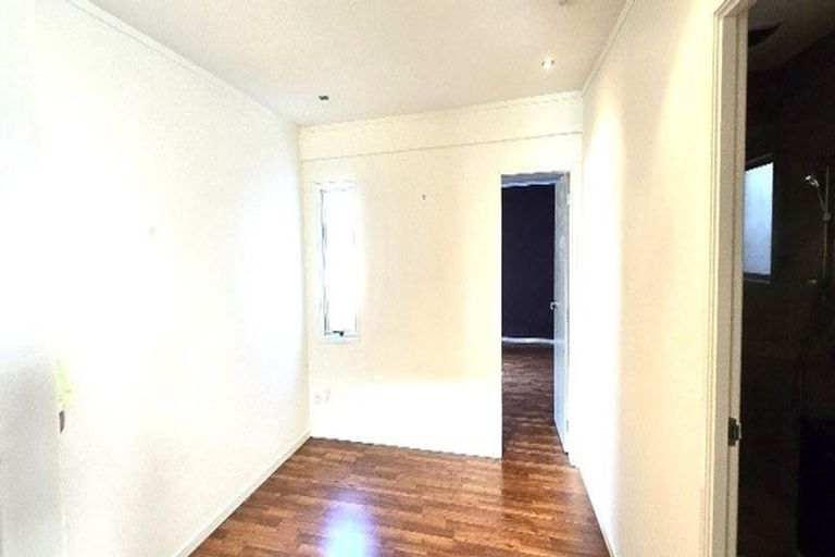 Photo of property in 2/167 Coronation Road, Hillcrest, Auckland, 0627