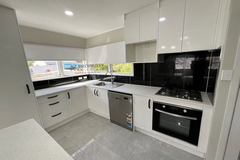 Photo of property in 38 Eddowes Street, Manurewa, Auckland, 2102