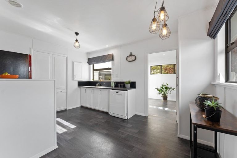 Photo of property in 138 Miranda Street, Stratford, 4332