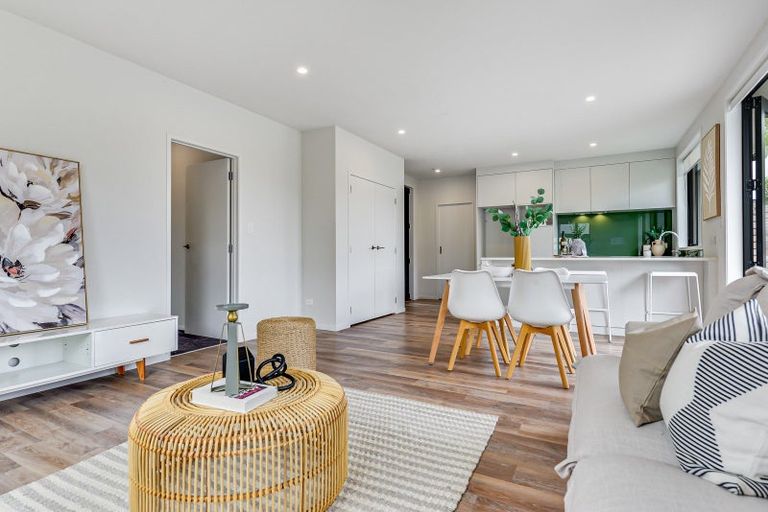 Photo of property in 103u2 Cambridge Road, Hillcrest, Hamilton, 3216