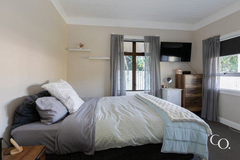 Photo of property in 8 Tomoana Road, Mahora, Hastings, 4120