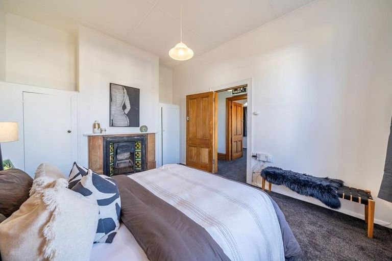 Photo of property in 35 Riddlers Crescent, Petone, Lower Hutt, 5012