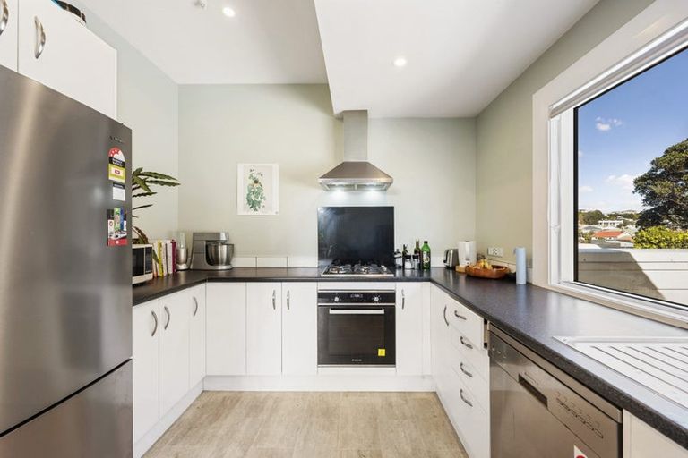 Photo of property in 43 Waitoa Road, Hataitai, Wellington, 6021