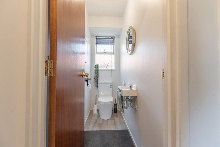 Photo of property in 73 Arcon Drive, Broomfield, Christchurch, 8042