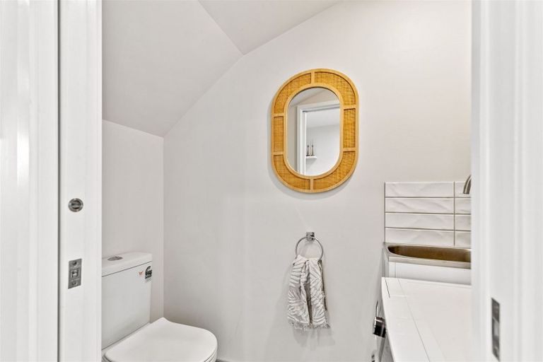 Photo of property in 35 Treloar Crescent, Hobsonville, Auckland, 0616