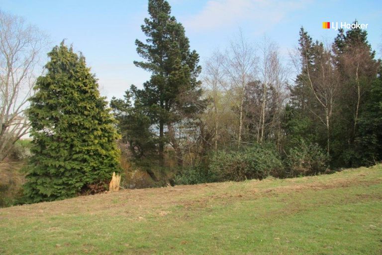 Photo of property in 39 Kilgour Street, Waihola, Milton, 9073