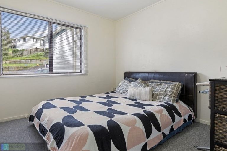Photo of property in 5 Frosses Place, Massey, Auckland, 0614