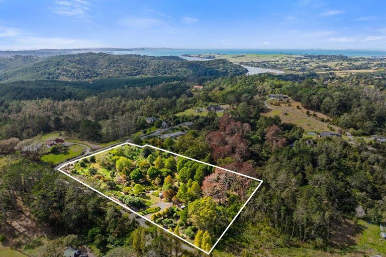 Photo of property in 1481 East Coast Road, Redvale, 0794