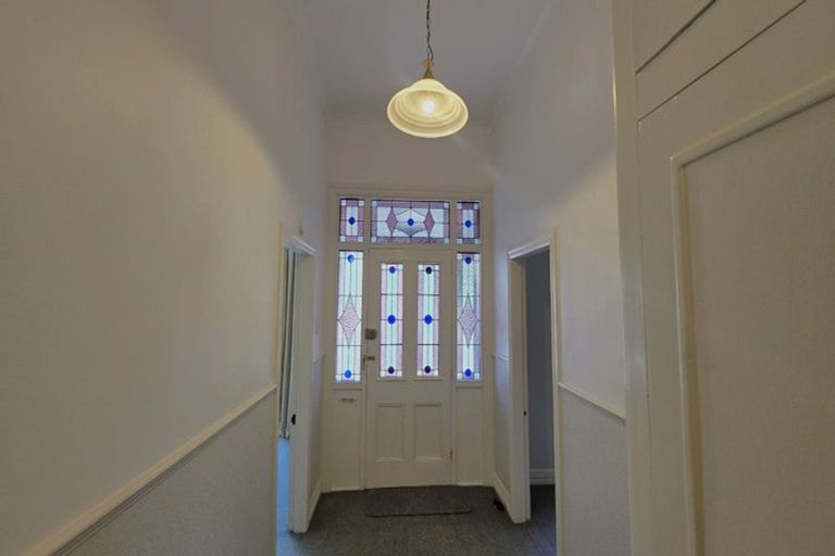 Photo of property in 28 Bay Street, Petone, Lower Hutt, 5012