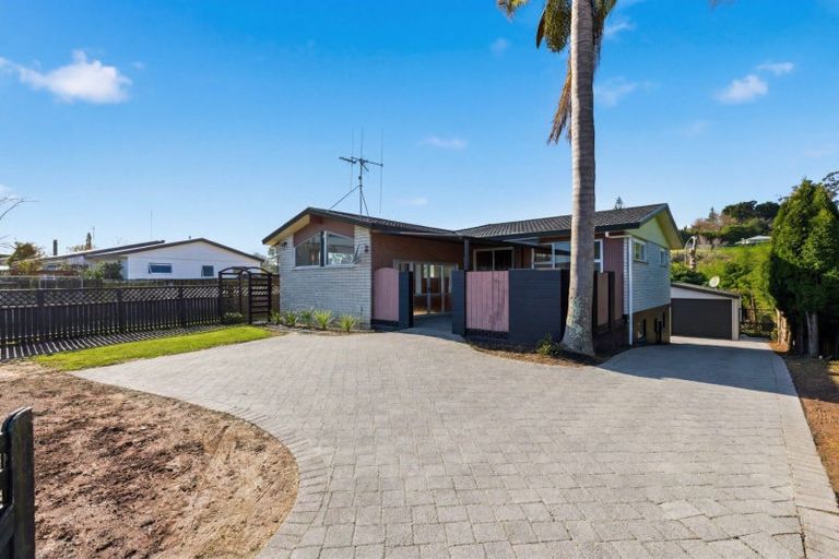 Photo of property in 18 Olivine Street, Poike, Tauranga, 3112